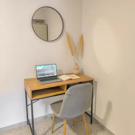 Comfy Flat With Large Terrace, Fiber Internet And Private Parking 公寓 干尼亞